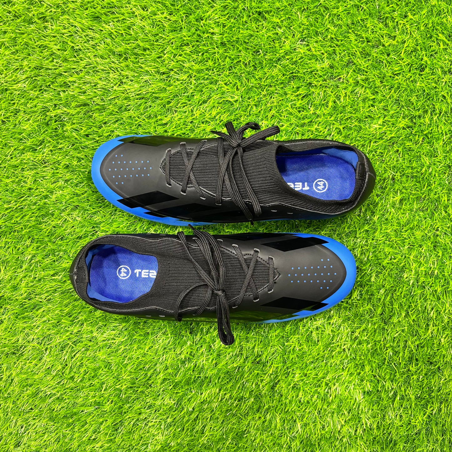 Football Studs – Black/Blue
