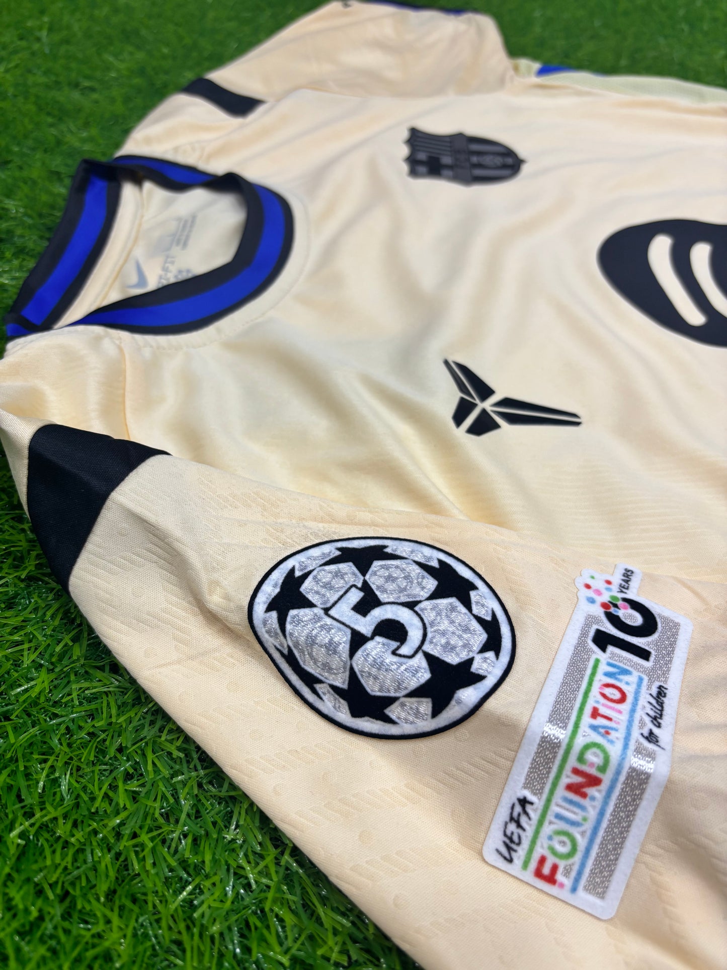 BARCELONA AWAY SHIRT 25/26 (PLAYER VERSION LOGOS)